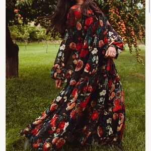 Ivy City Imogen Floral Maxi Dress